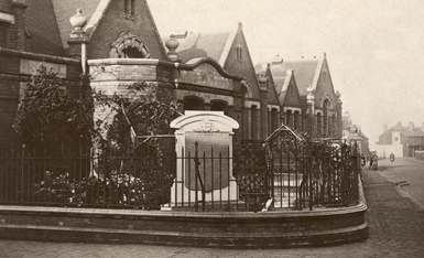 rood end memorial 1930s